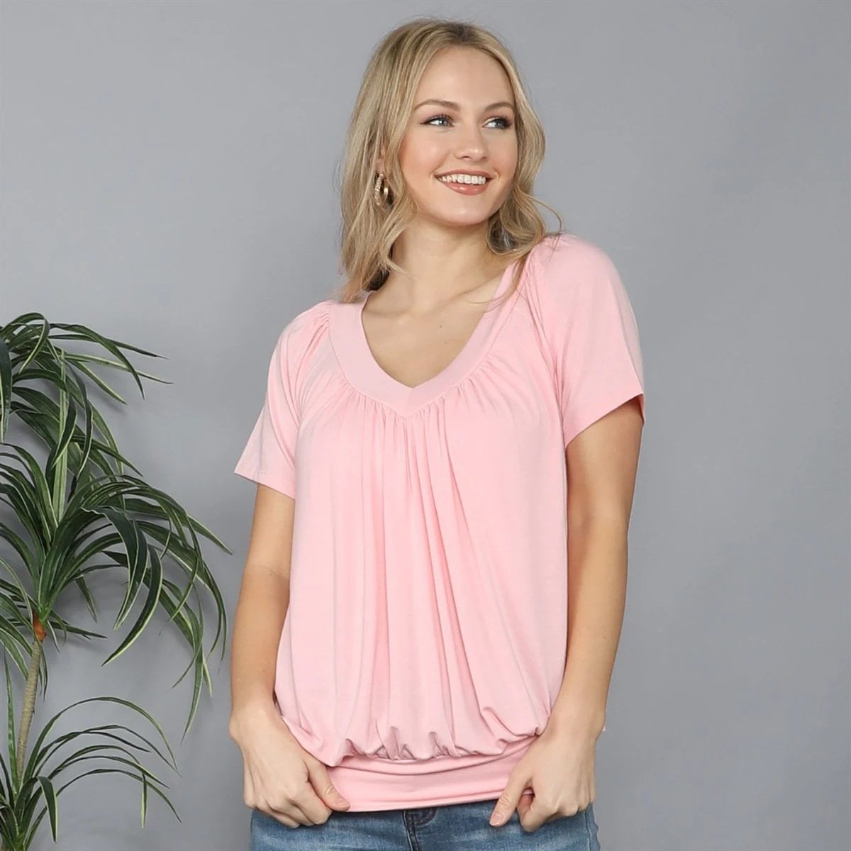 ⏳ Limited Time 50% Off!💐Women's Casual V Neck Basic T-shirt