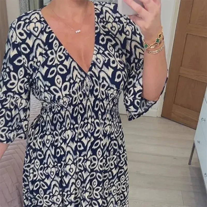 🔥2026 Hot Sale🔥  V-neck Floral Seaside Holiday Dress