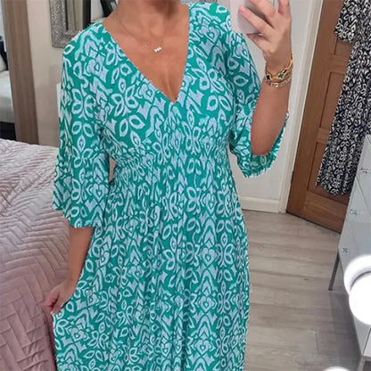 🔥2026 Hot Sale🔥  V-neck Floral Seaside Holiday Dress